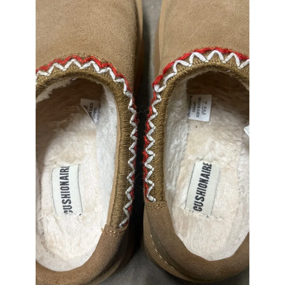 CUSHIONAIRE Kabuki Platform Genuine Suede Fuzzy Mule Slippers Women Sz 7.5 - Picture 3 of 7